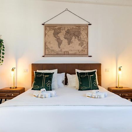 150Mq Rooftop Paradise - Spacious Private Terrace Бари Экстерьер фото